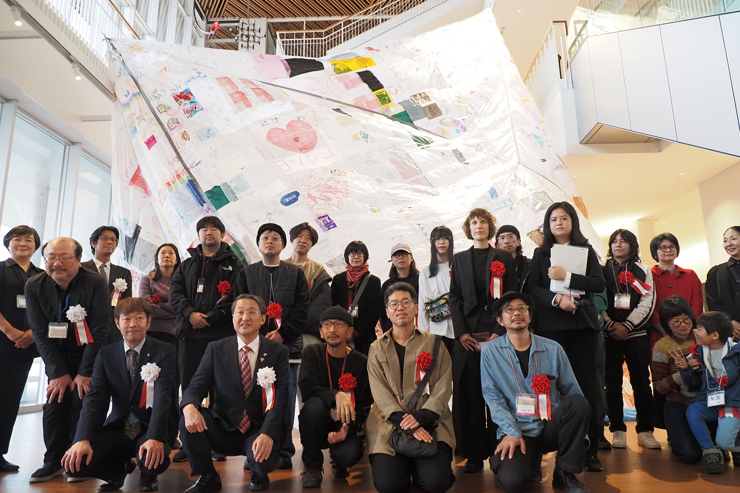 2/6｜アーティストによるプレスツアー、開幕セレモニー＆内覧会を開催しました「CONNEXIONS｜コネクションズ －接続するアーティストたち」 サムネイル